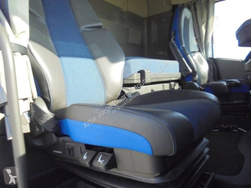 جرار Volvo
