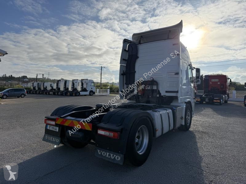 جرار Volvo 500