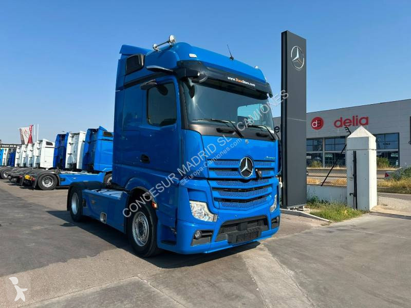 Traktor Mercedes