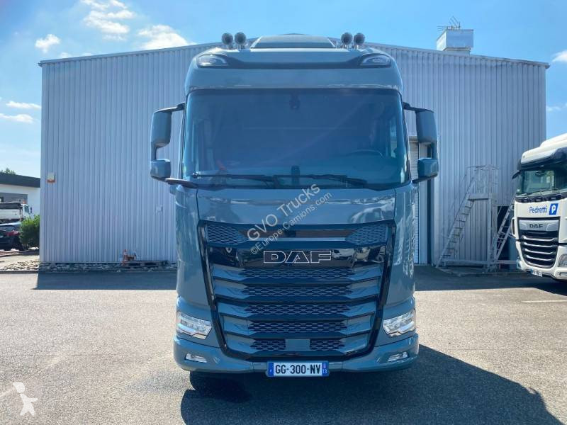 Cap tractor DAF