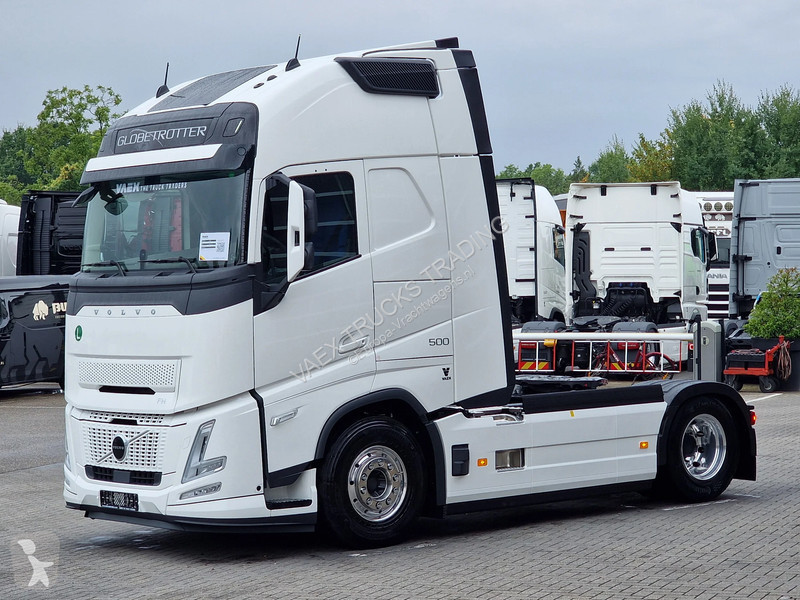 جرار Volvo 13500 Aero Globetrotter XL 4x2 - New...