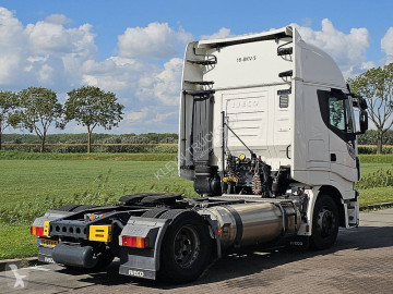 جرار Iveco AS440S40 STRALIS LNG