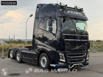 جرار Volvo