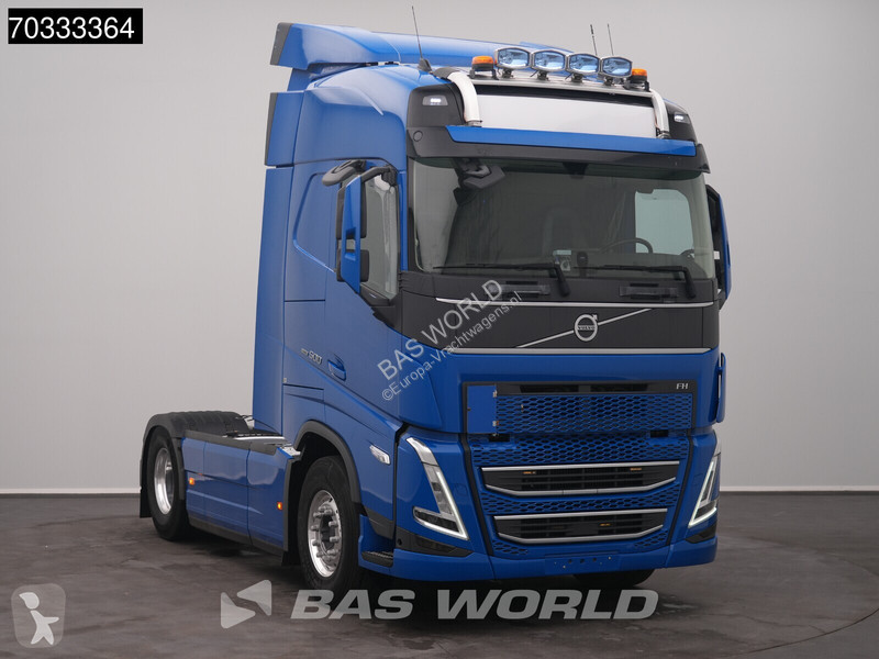 Cap tractor Volvo 500 4X2 Retarder Standklima...