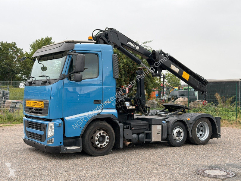 جرار Volvo 420 6x2 mit Ladekran HLK 231 | 4x...