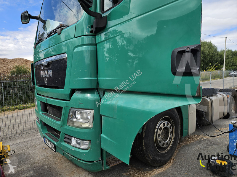 Cap tractor MAN 18.440