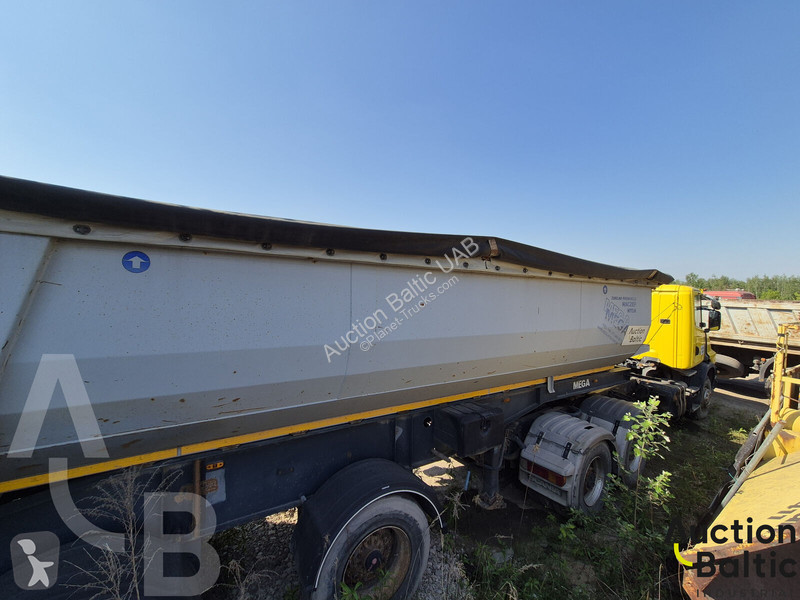 Ansamblu cap tractor si semiremorca Scania 124