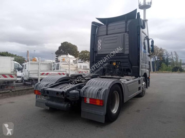 جرار Mercedes Actros 1844