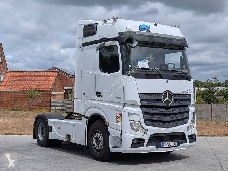 جرار Mercedes