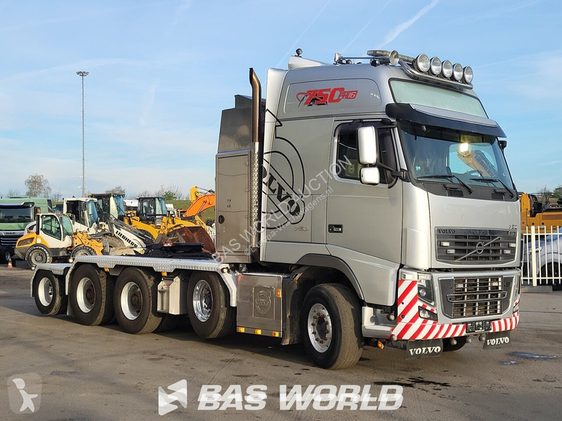 Tractor Volvo 750