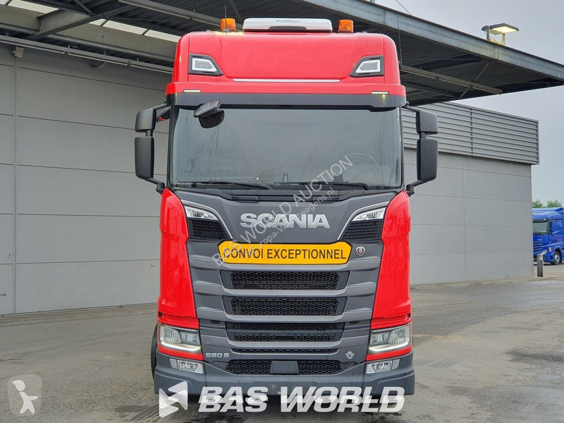 Tracteur Scania 590