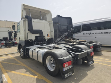 Cabeza tractora DAF