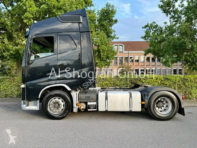 Trekker Volvo 500 Globetrotter / 2 x Tank / Euro6