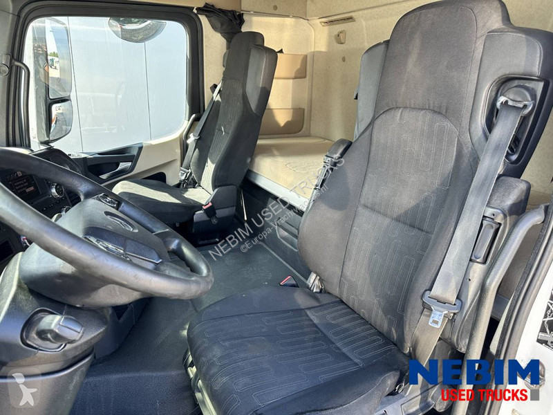 Trekker Mercedes 1843 4x2