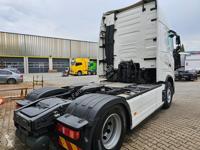 Tracteur Volvo 500...