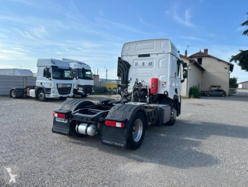 Tracteur produits dangereux / adr Renault