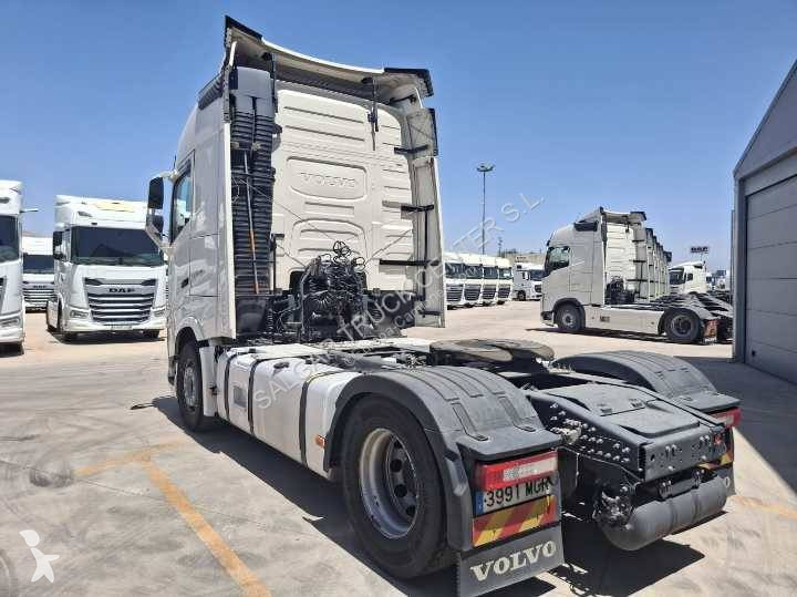 Cabeza tractora Volvo