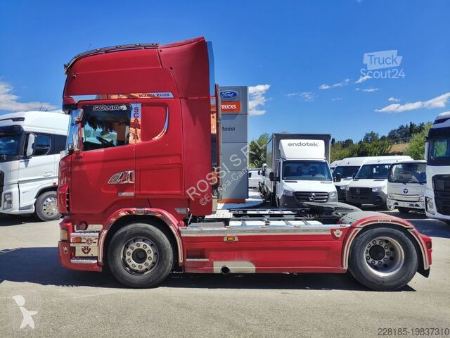 Tratores Scania - 560