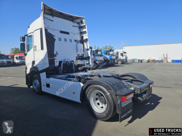 Cabeza tractora Renault