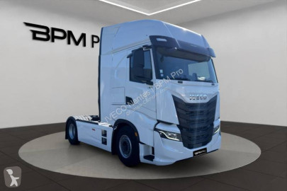 Cabeza tractora Iveco