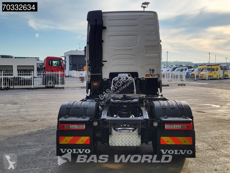 Trekker Volvo 460  4X2 ADR I-ParkCool ACC PTO