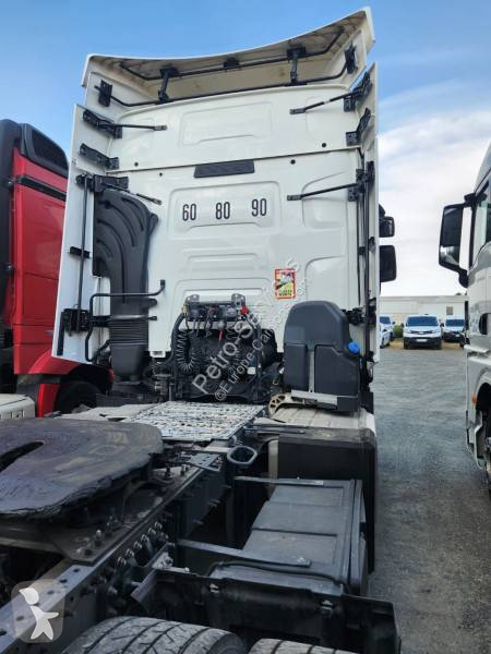 Cabeza tractora Renault