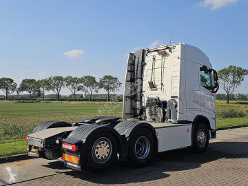 Cabeza tractora Volvo