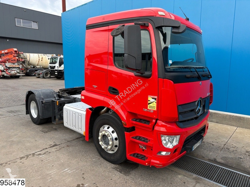 Cabeza tractora Mercedes 1843 EURO 6, PTO, ADR,...