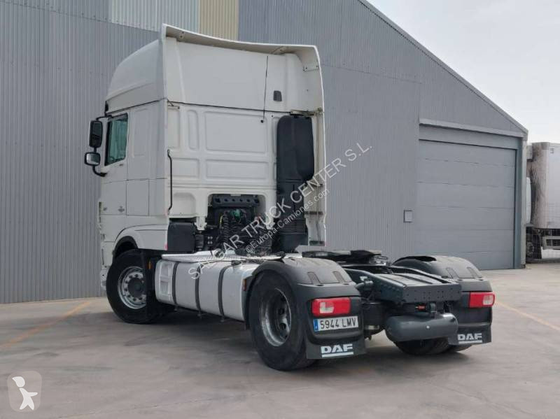 Cabeza tractora DAF