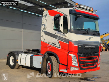 Cabeza tractora Volvo