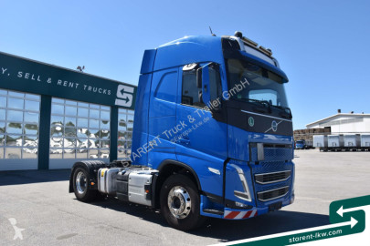 Cabeza tractora Volvo