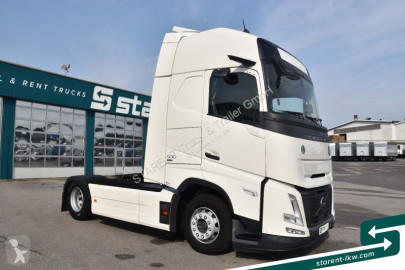 Cabeza tractora Volvo