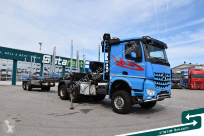 Camion remorque grumier Mercedes