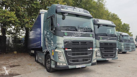 Cabeza tractora Volvo