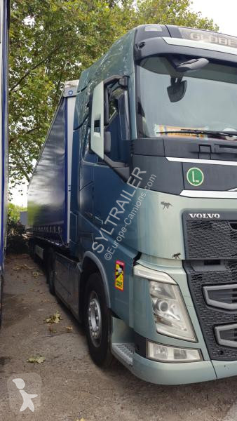 Влекач Volvo