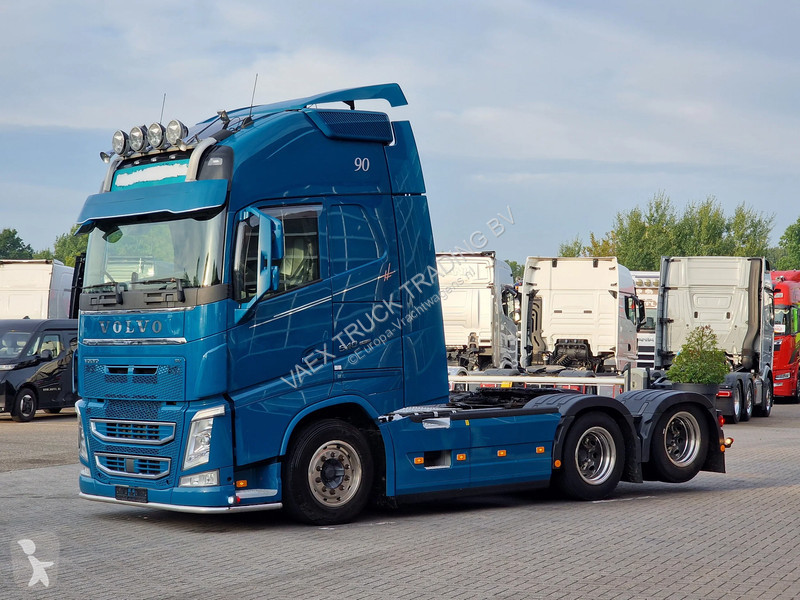 Trekker Volvo 13540 Globetrotter XL 6x2 -...