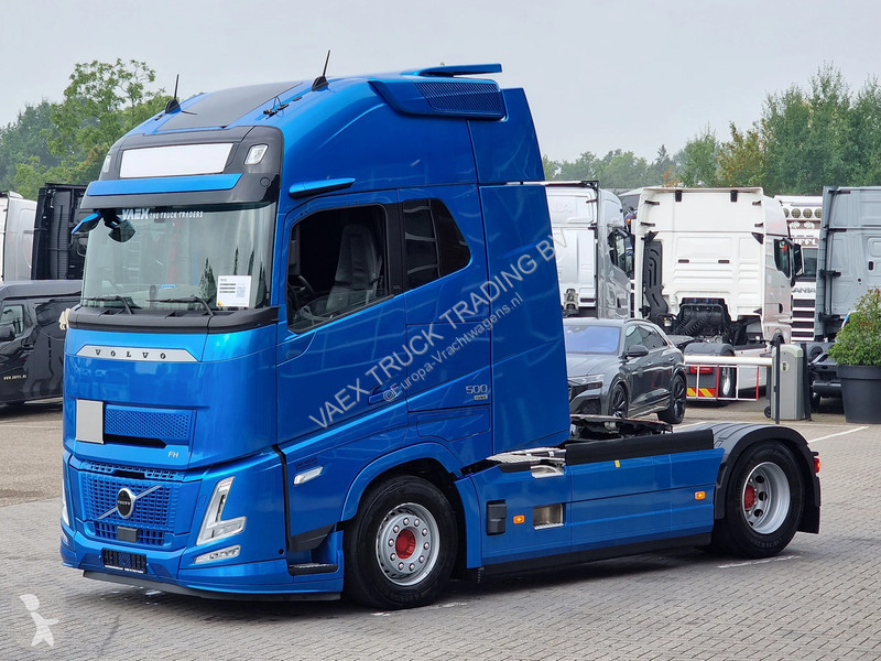 Trekker Volvo 13500 Globetrotter XXL Aero -...