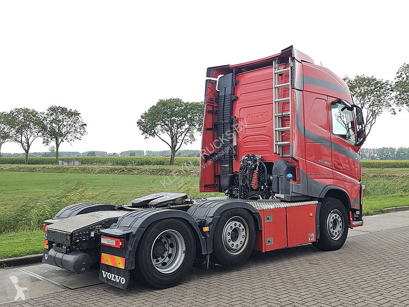 Trekker Volvo 460 6X2 XENON SKIRTS