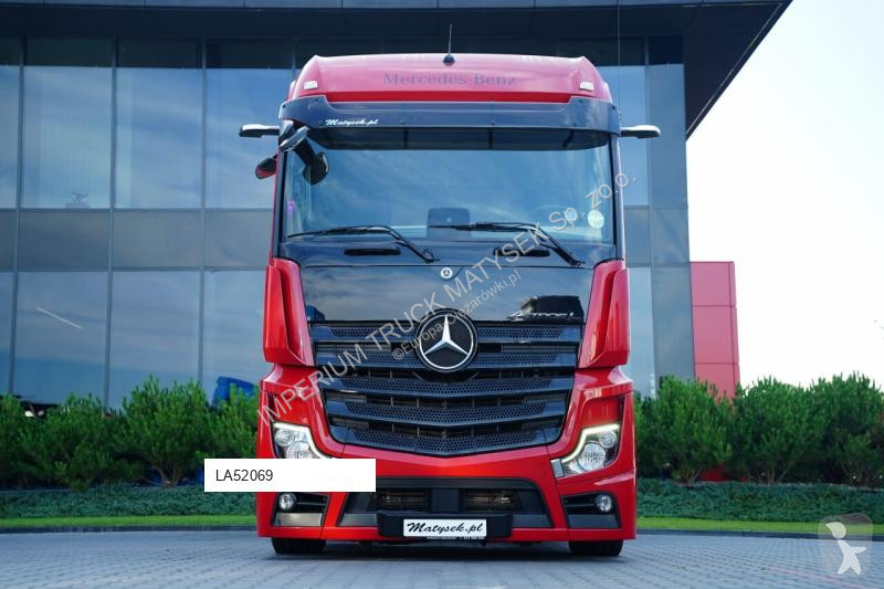 Тягач Mercedes ACTROS 1845