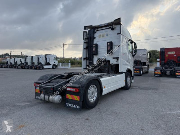 Cabeza tractora Volvo