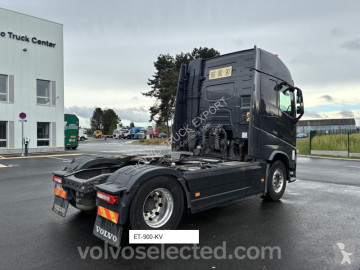 Cabeza tractora Volvo