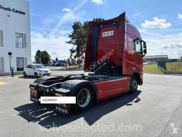جرار Volvo