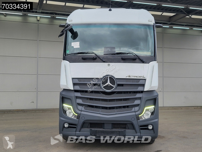 Cabeza tractora Mercedes 1845 4X2 StreamSpace...