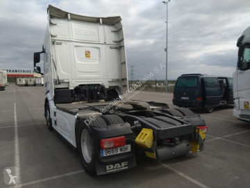 Cabeza tractora DAF