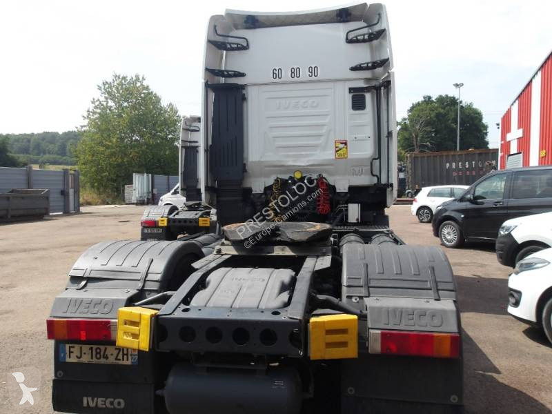 Cabeza tractora Iveco