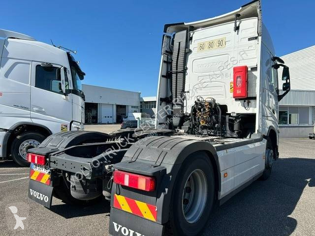 Cabeza tractora Volvo