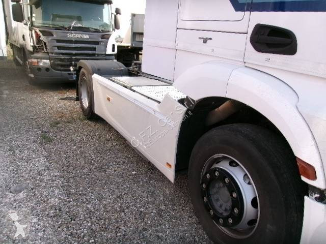 Cabeza tractora Mercedes 1843 LS
