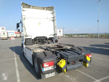 Cabeza tractora DAF