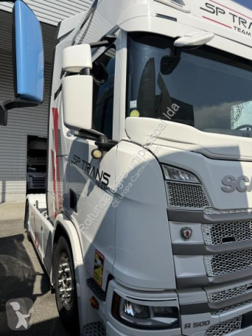Cabeza tractora productos peligrosos / ADR Scania