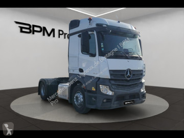 Cabeza tractora Mercedes